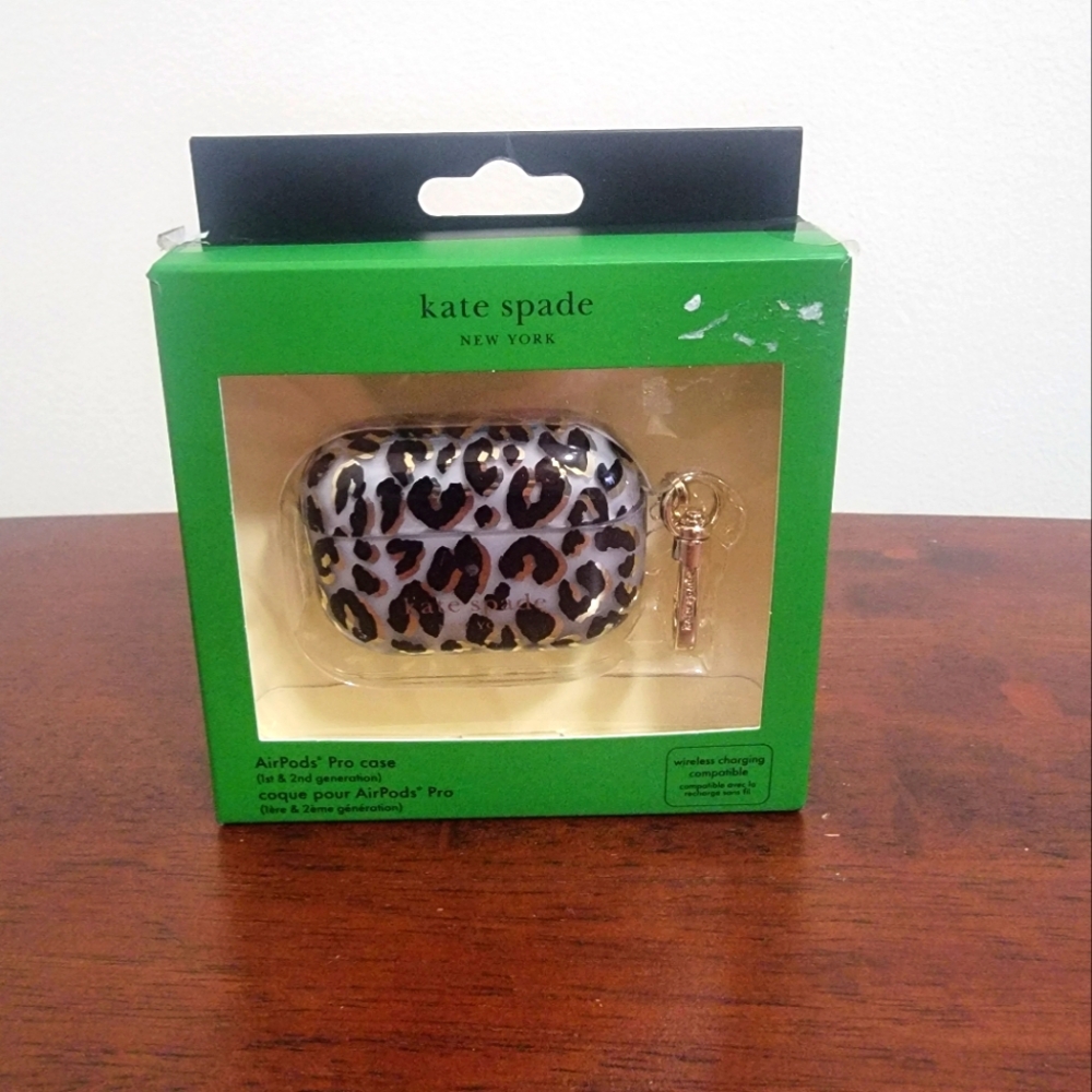 Kate Spade Leopard AirPods Pro Case – 1st & 2nd Gen – New in Box